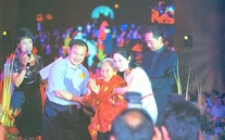 ��˾����Т���Ļ������������ٽ�������ͥ����